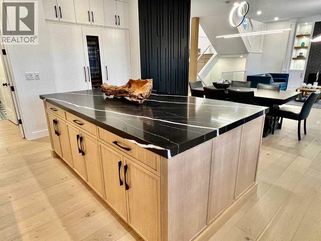 Single Family House for Sale in  Rockcliff Terrace NW Rocky Ridge Calgary 