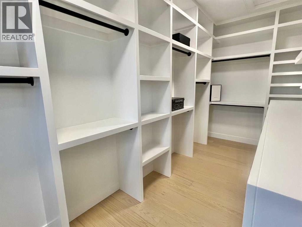 Single Family House for Sale in  Rockcliff Terrace NW Rocky Ridge Calgary 