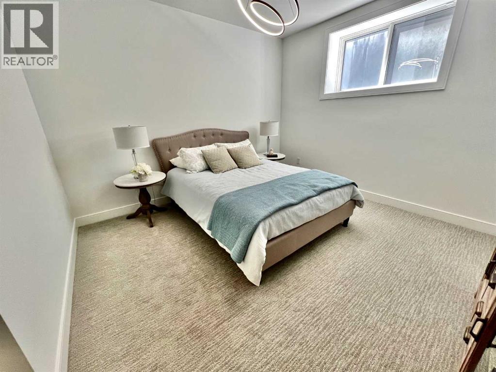 Single Family House for Sale in  Rockcliff Terrace NW Rocky Ridge Calgary 