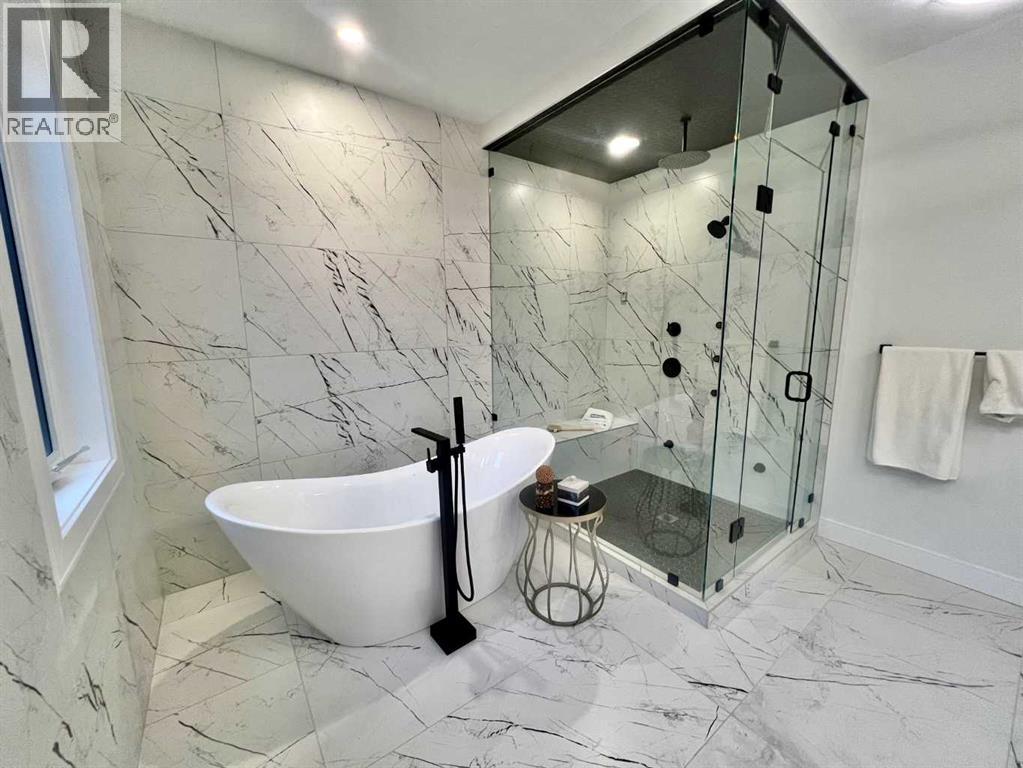 Single Family House for Sale in  Rockcliff Terrace NW Rocky Ridge Calgary 