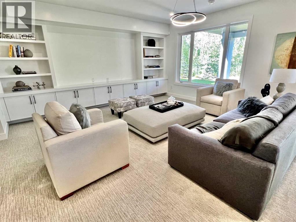 Single Family House for Sale in  Rockcliff Terrace NW Rocky Ridge Calgary 