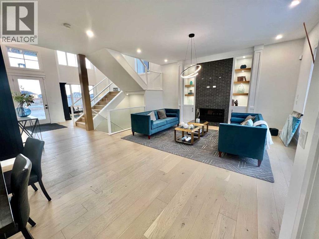 Single Family House for Sale in  Rockcliff Terrace NW Rocky Ridge Calgary 