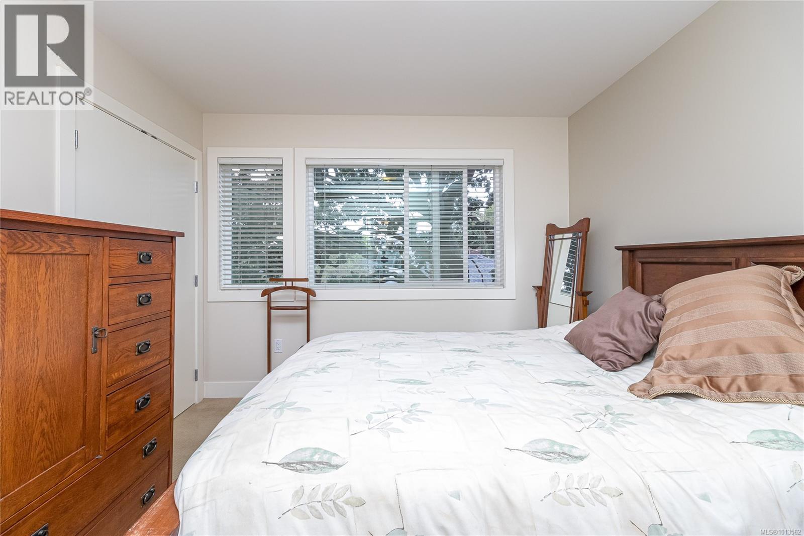 303 1615 Bay Street, Victoria