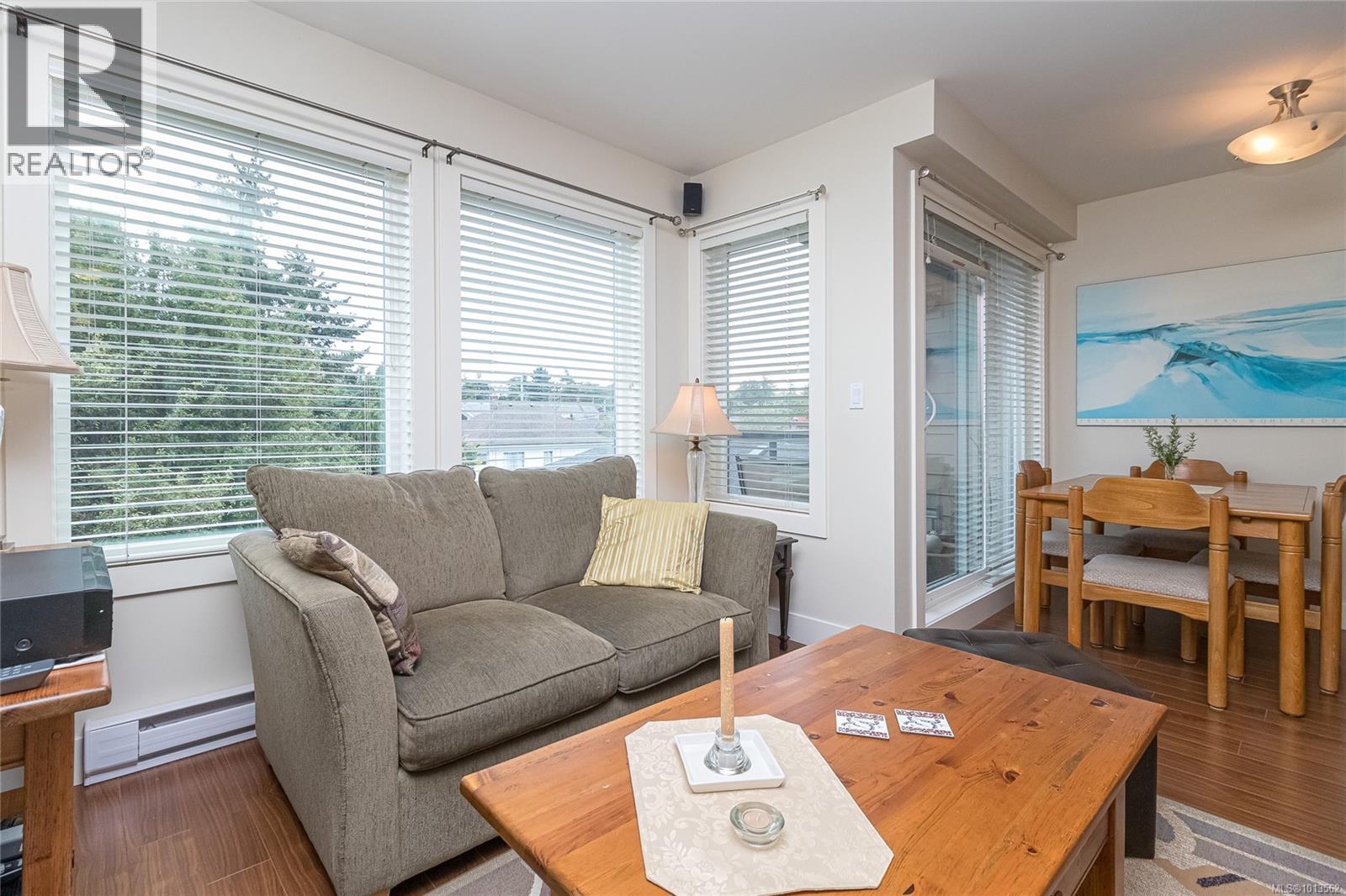 303 1615 Bay Street, Victoria