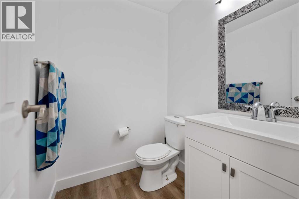 Single Family House for Sale in  Pinecliff Close NE Pineridge Calgary 