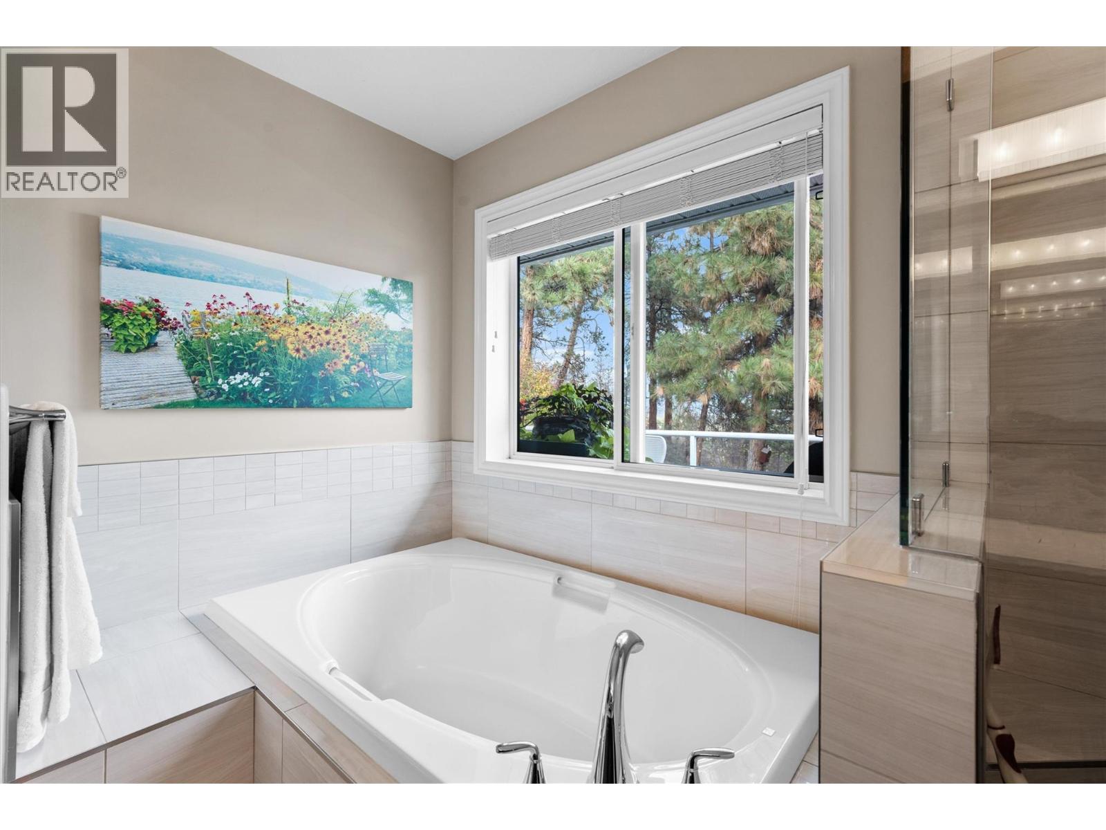  937 Skeena Court, Kelowna