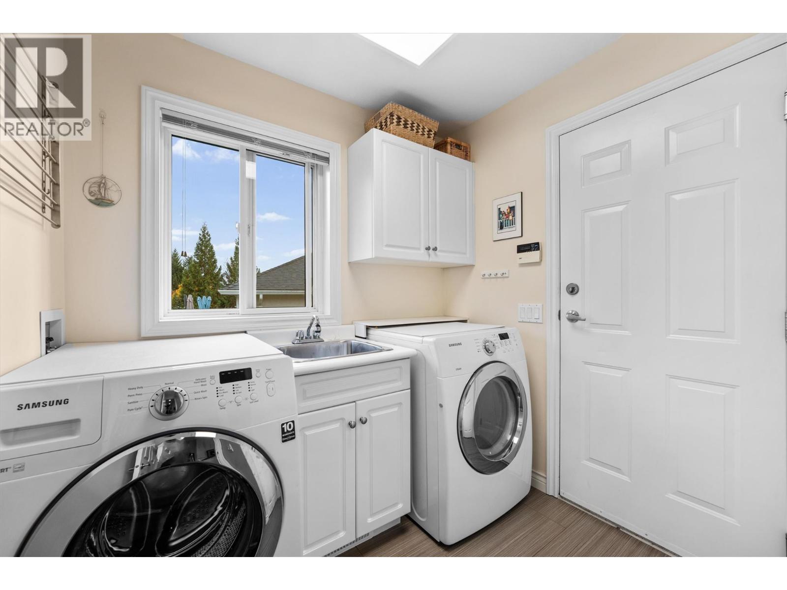  937 Skeena Court, Kelowna