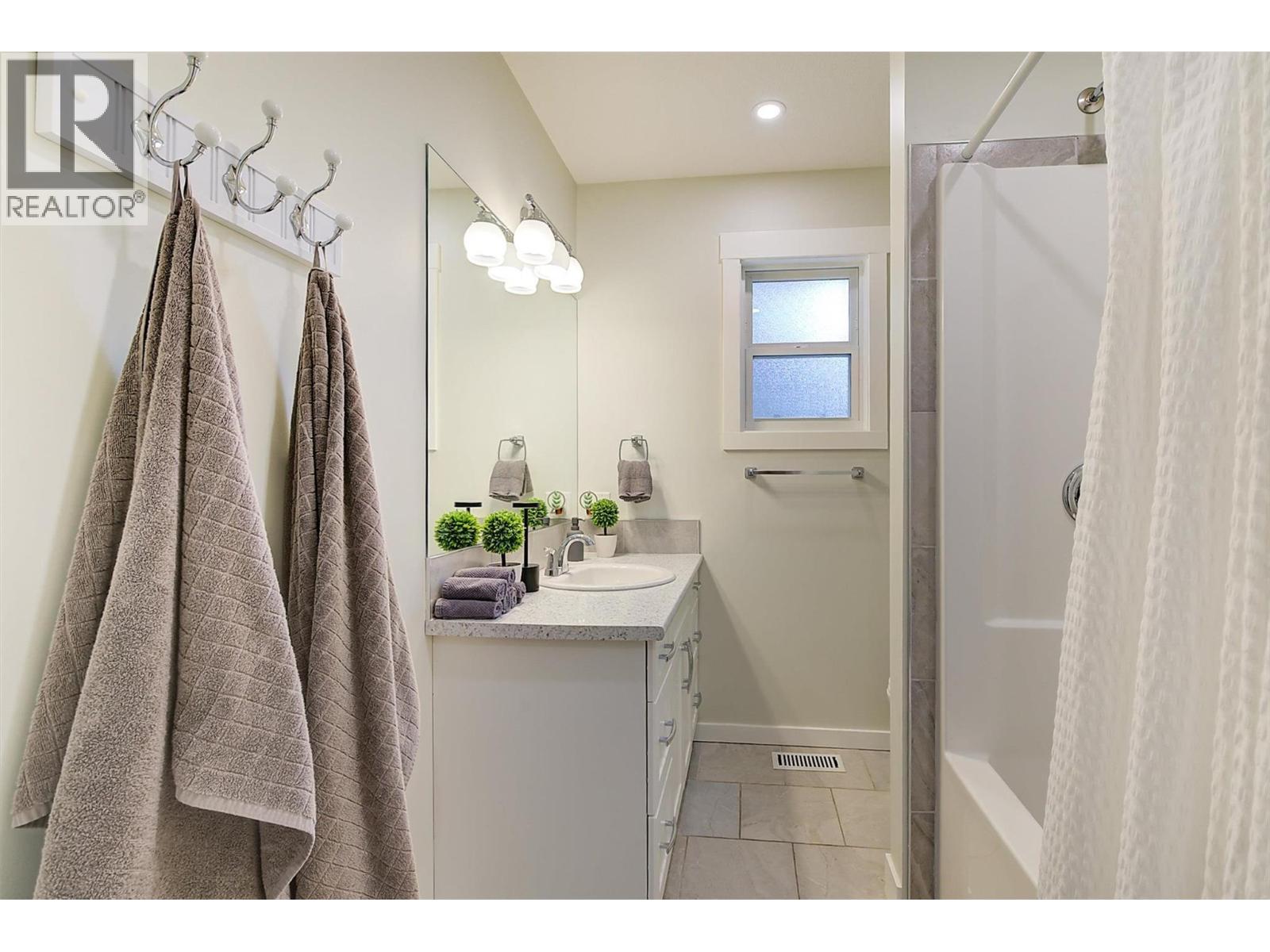  5308 Buchanan Road, Peachland