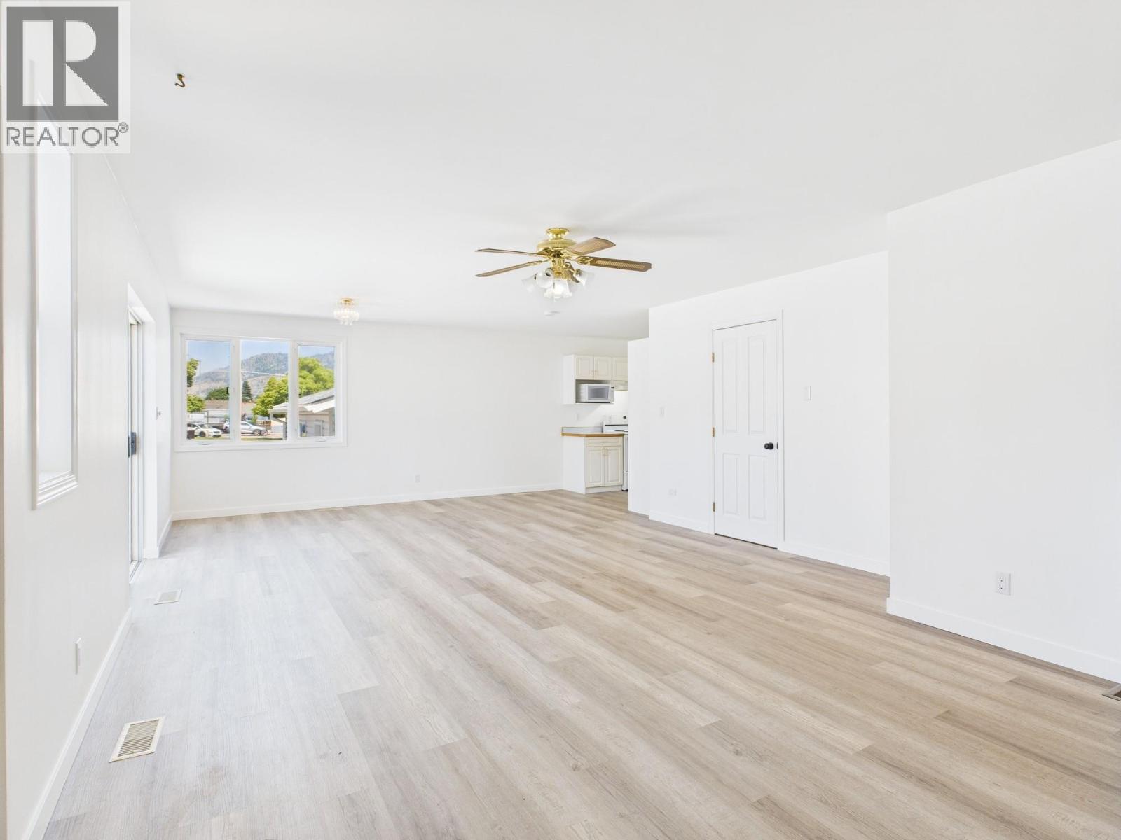 8704 74th Avenue, Osoyoos