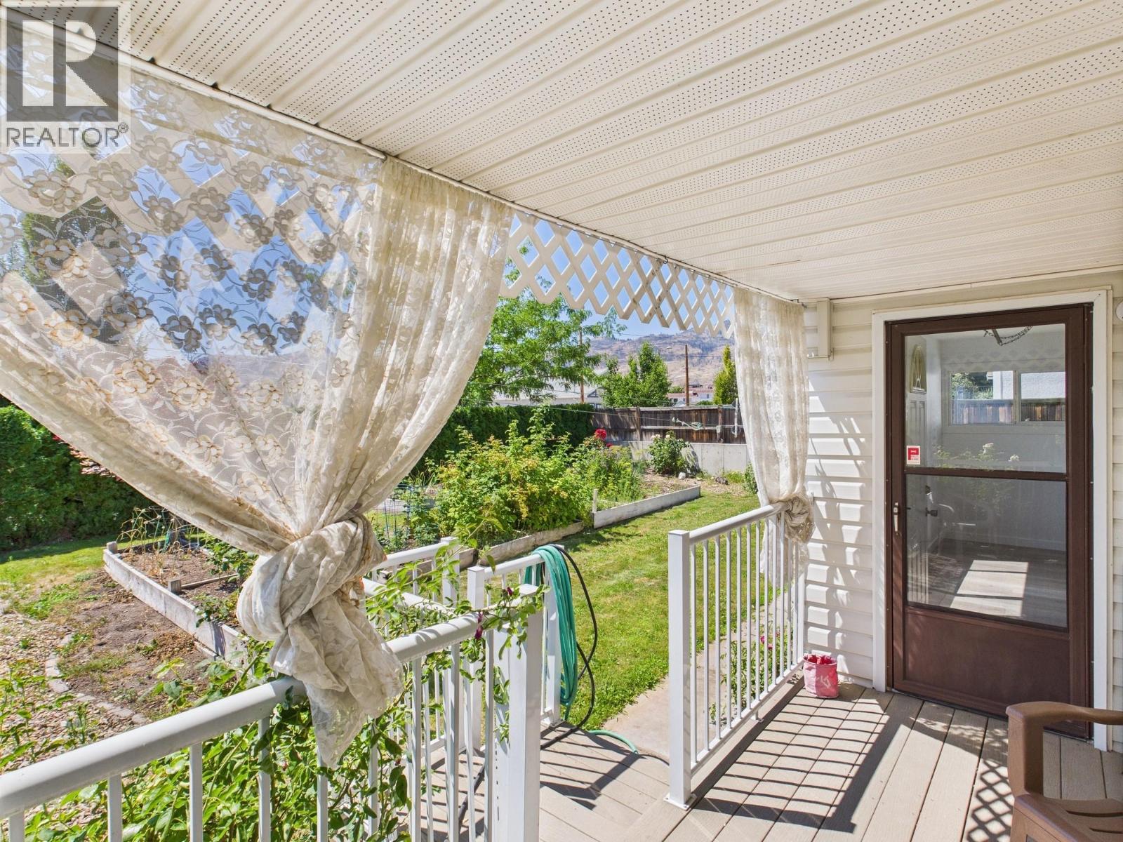 8704 74th Avenue, Osoyoos