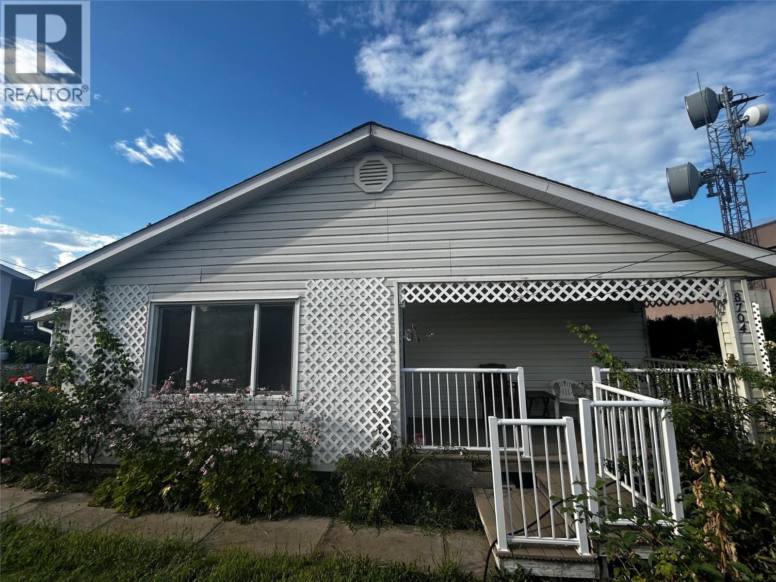 8704 74th Avenue, Osoyoos