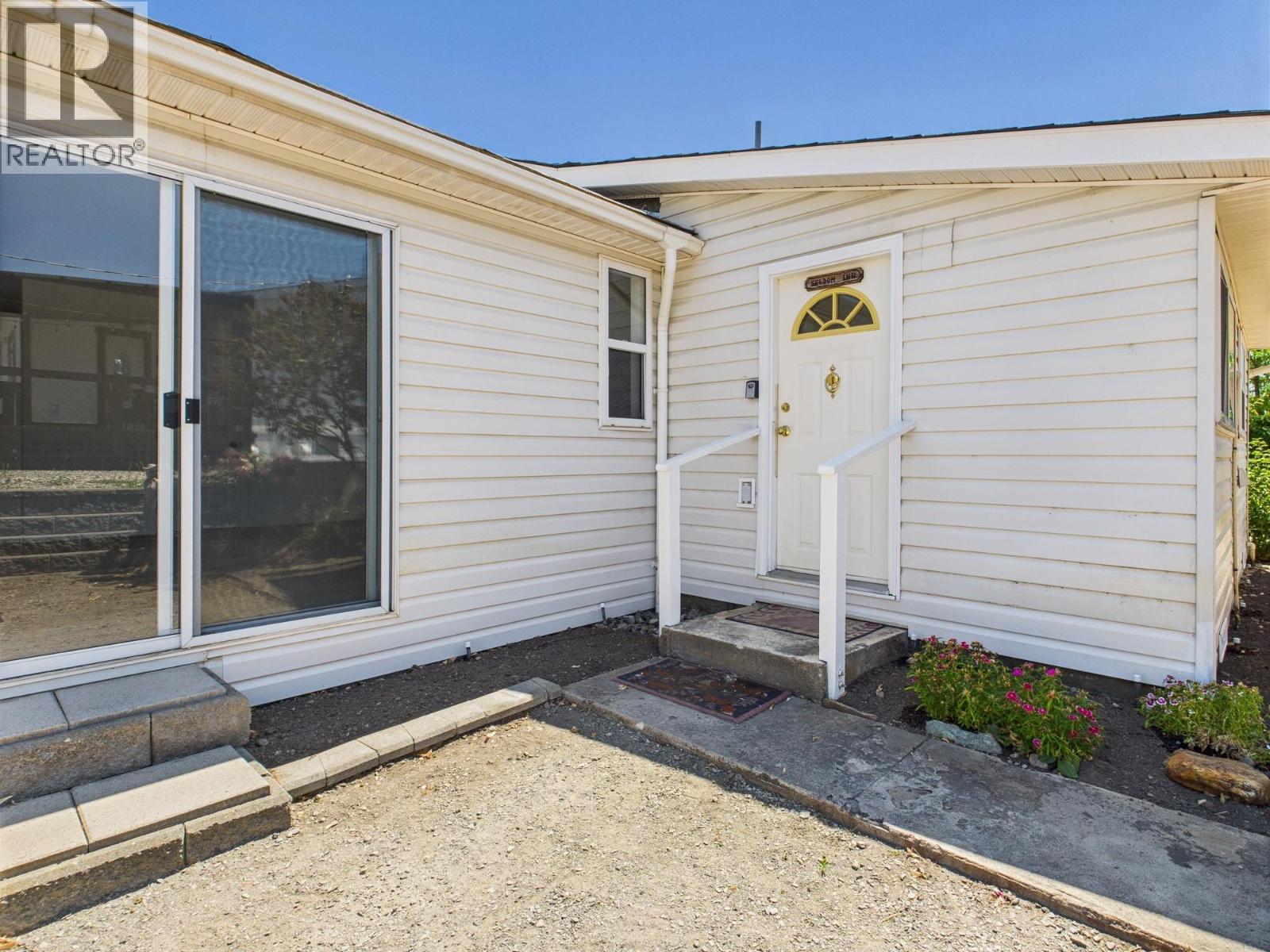 8704 74th Avenue, Osoyoos