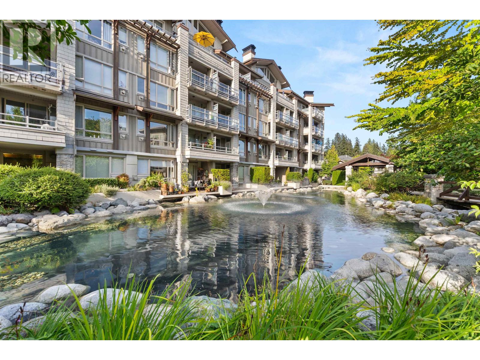 501 560 RAVEN WOODS DRIVE, North Vancouver