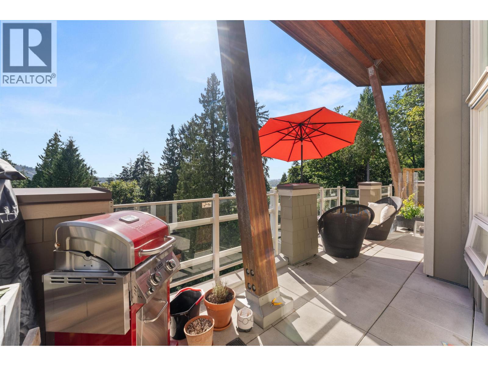 501 560 RAVEN WOODS DRIVE, North Vancouver