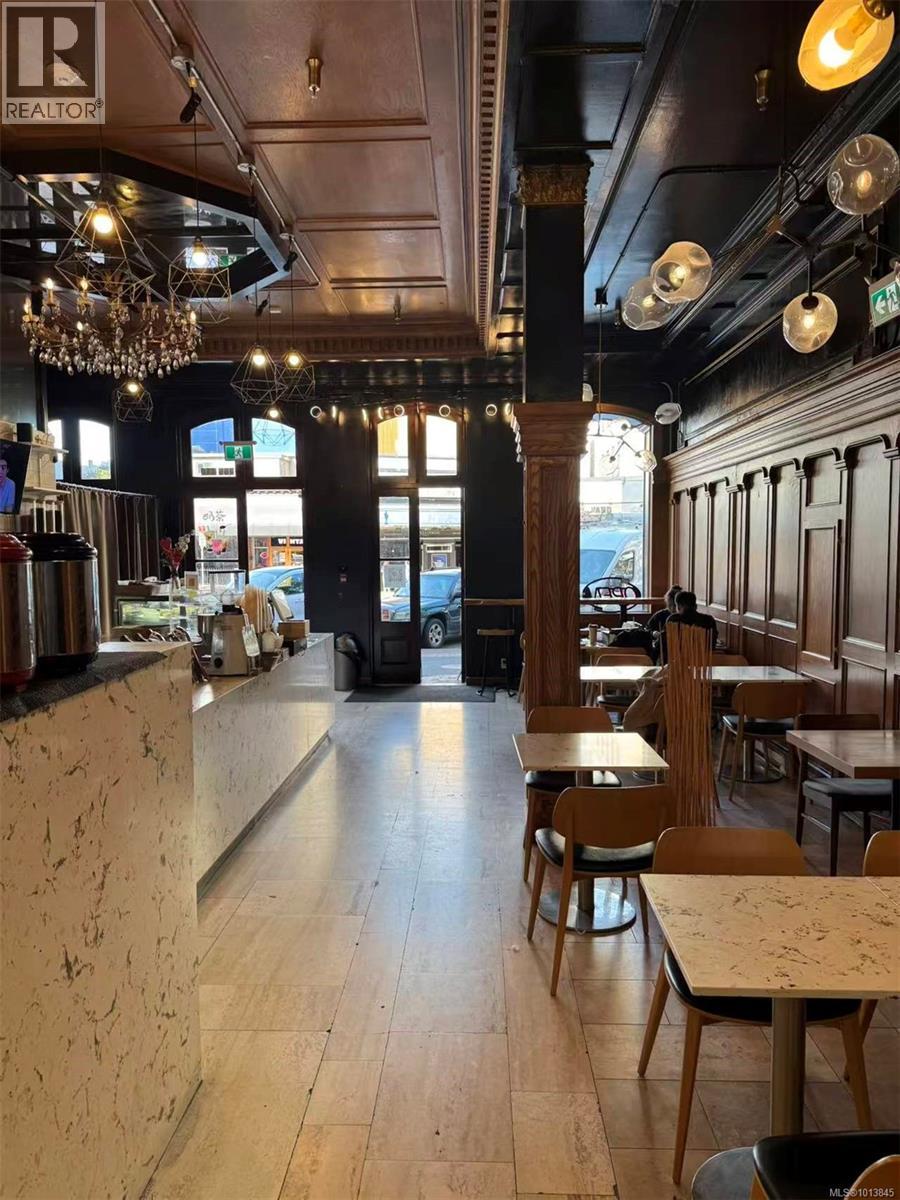 110 759 Yates St, Victoria