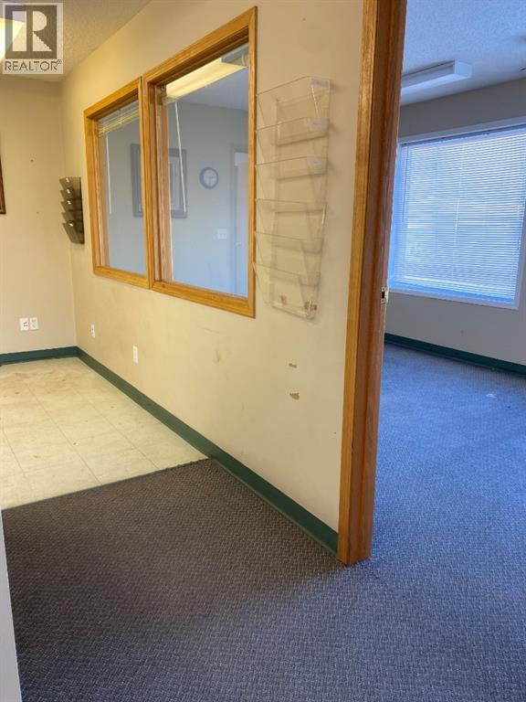 2B, 4213 42 Avenue - Photo 4 of 10, Whitecourt, Alberta