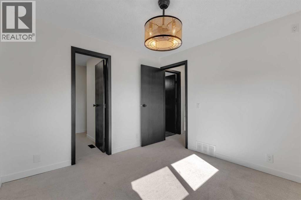 Single Family House for Sale in   Shawnessy Drive SW Shawnessy Calgary 