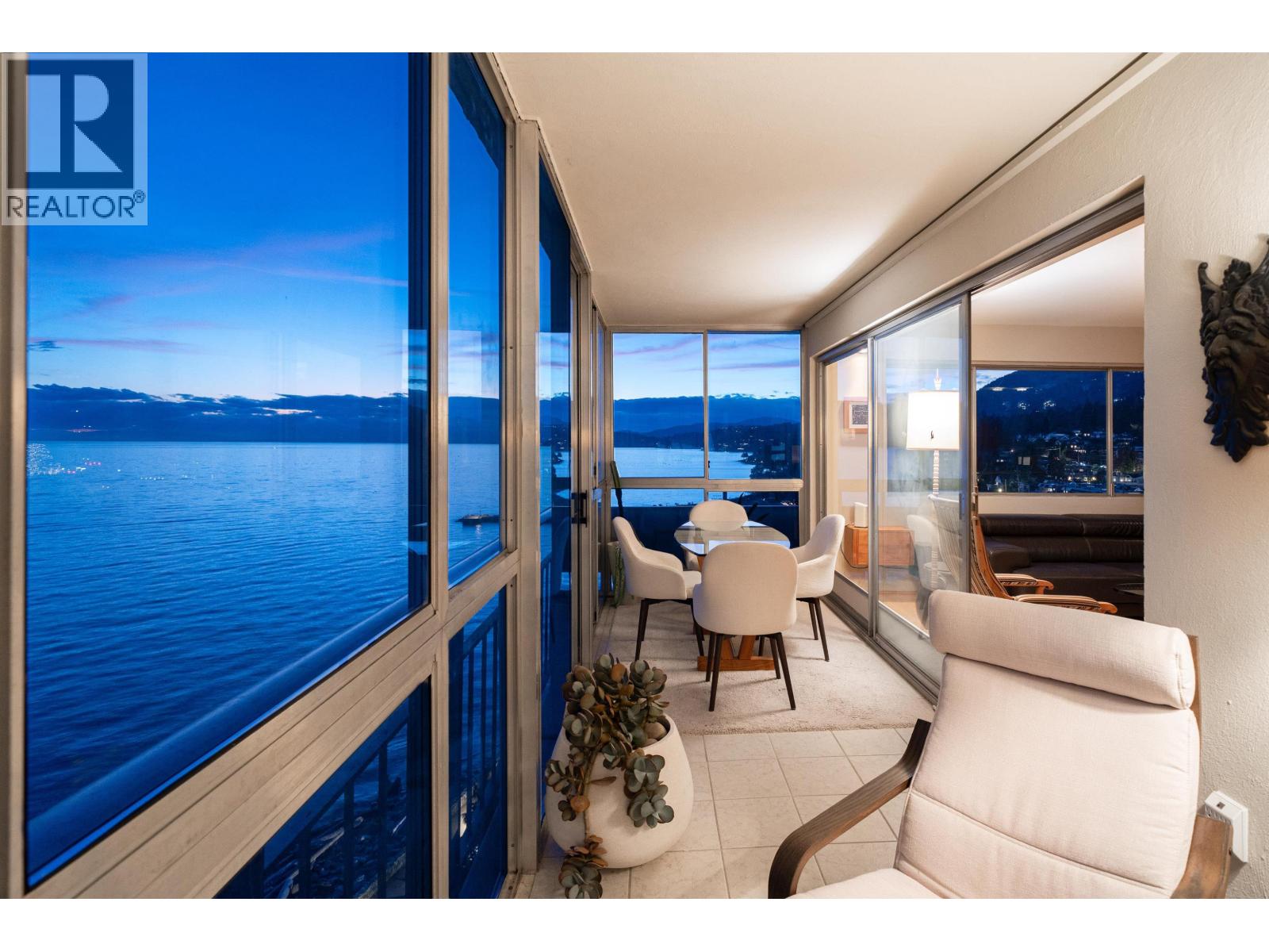 1001-02 150 24TH STREET, West Vancouver