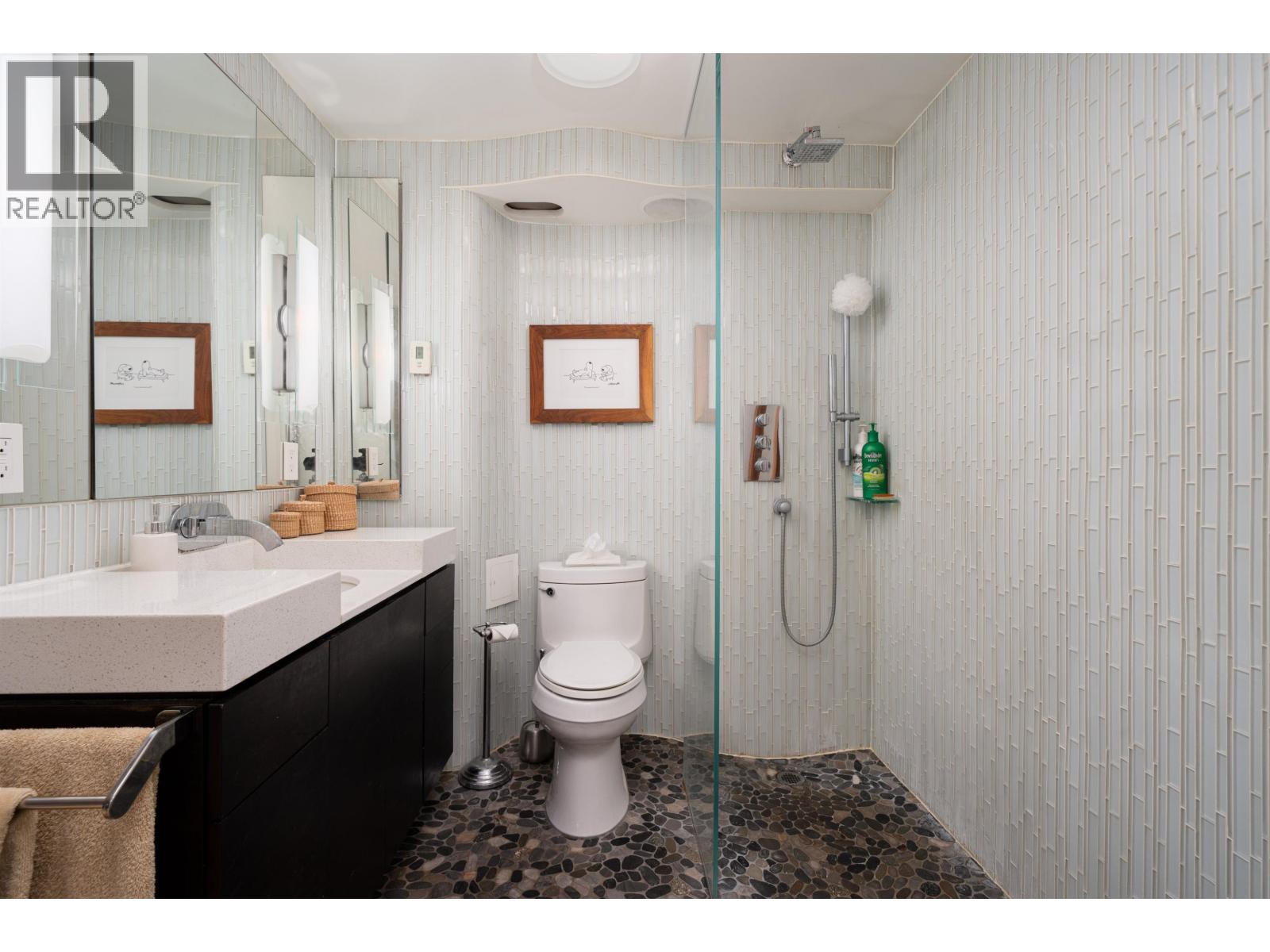 1001-02 150 24TH STREET, West Vancouver