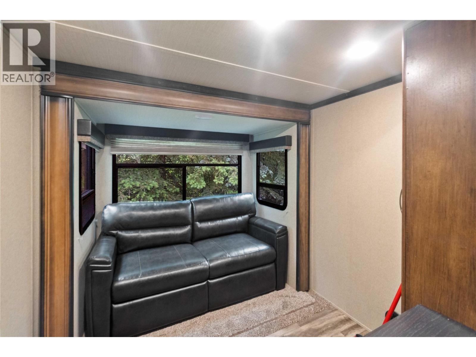 4911 Malpass Road, Armstrong