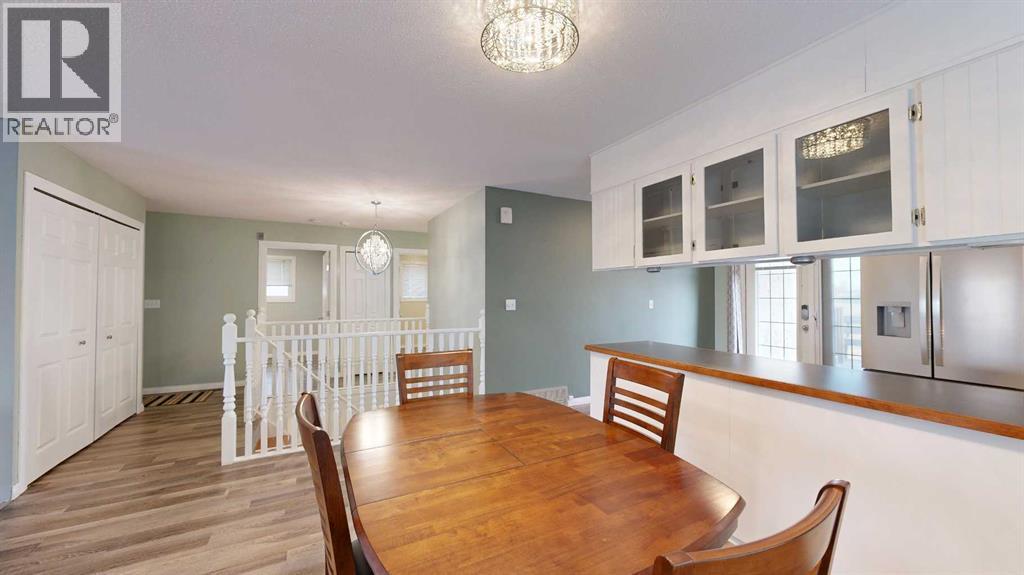 Single Family House Bungalow for Sale in   StreetClose Parkdale Stettler 