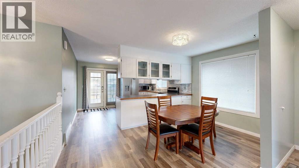 Single Family House Bungalow for Sale in   StreetClose Parkdale Stettler 