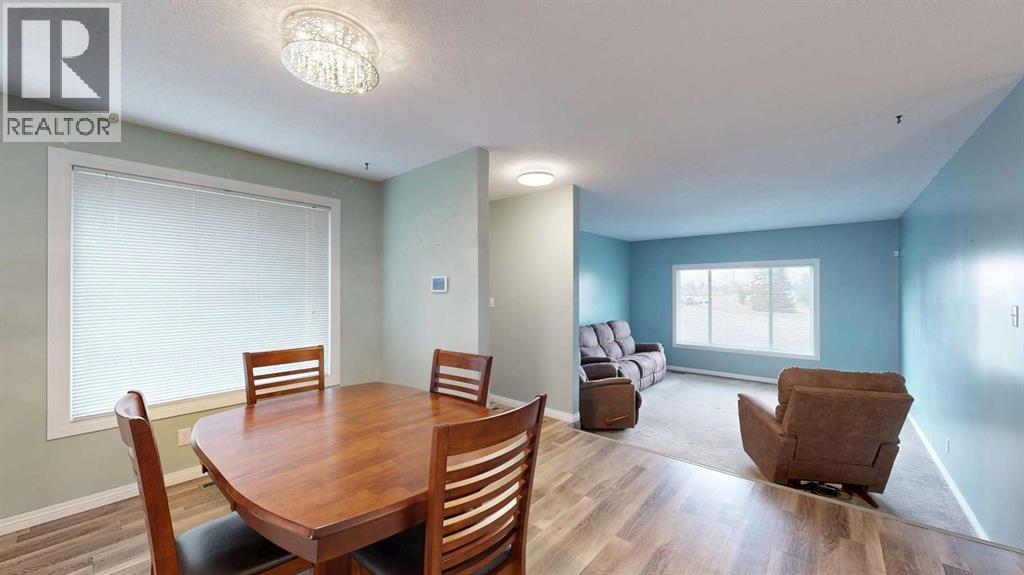 Single Family House Bungalow for Sale in   StreetClose Parkdale Stettler 