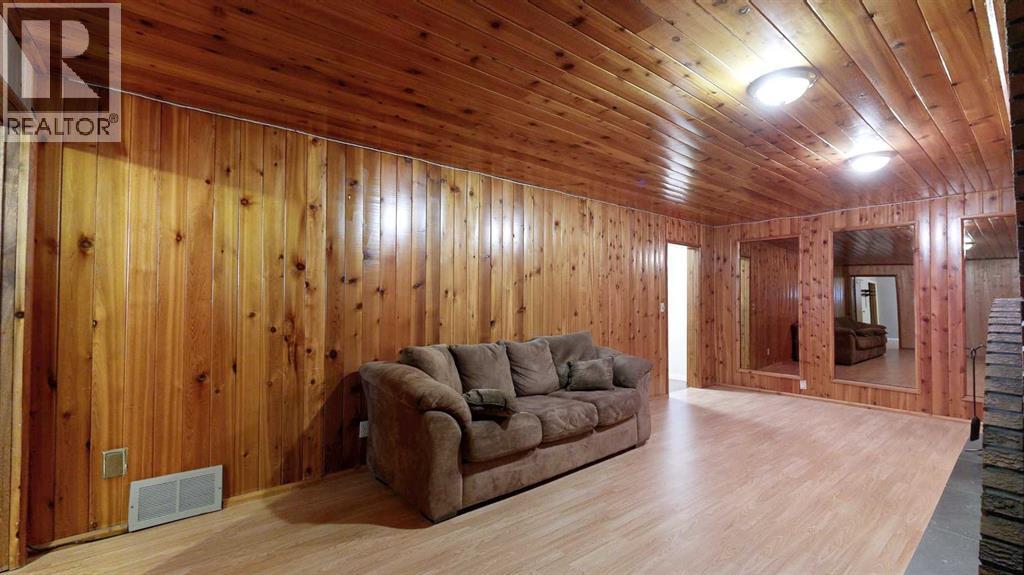 Single Family House Bungalow for Sale in   StreetClose Parkdale Stettler 