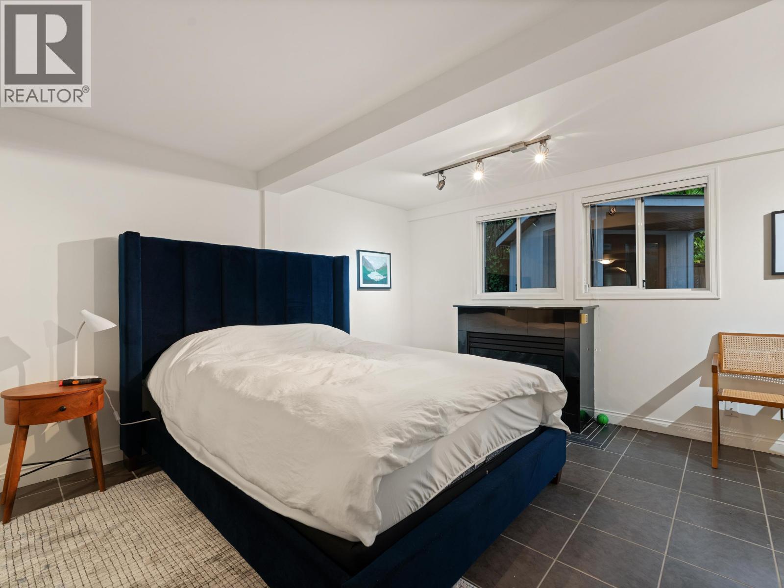 4514 WOODGREEN DRIVE, West Vancouver