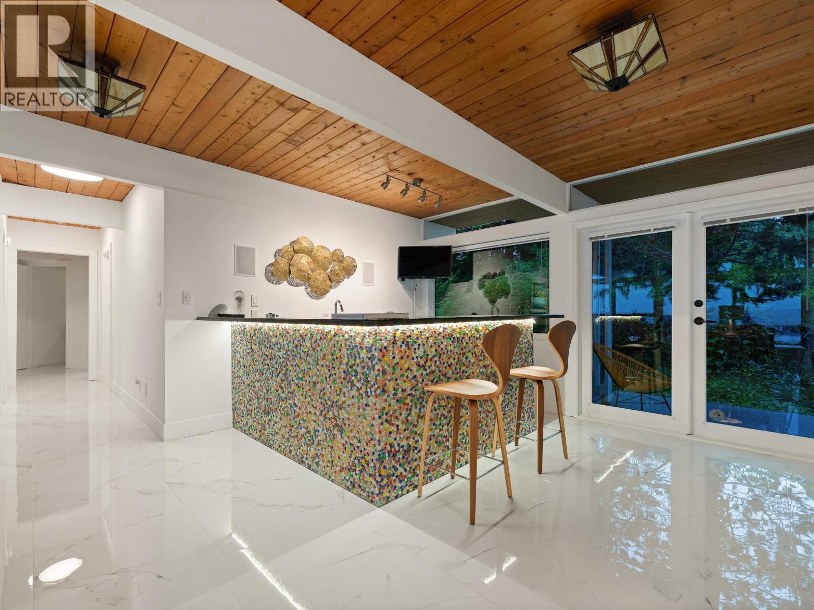 4514 WOODGREEN DRIVE, West Vancouver