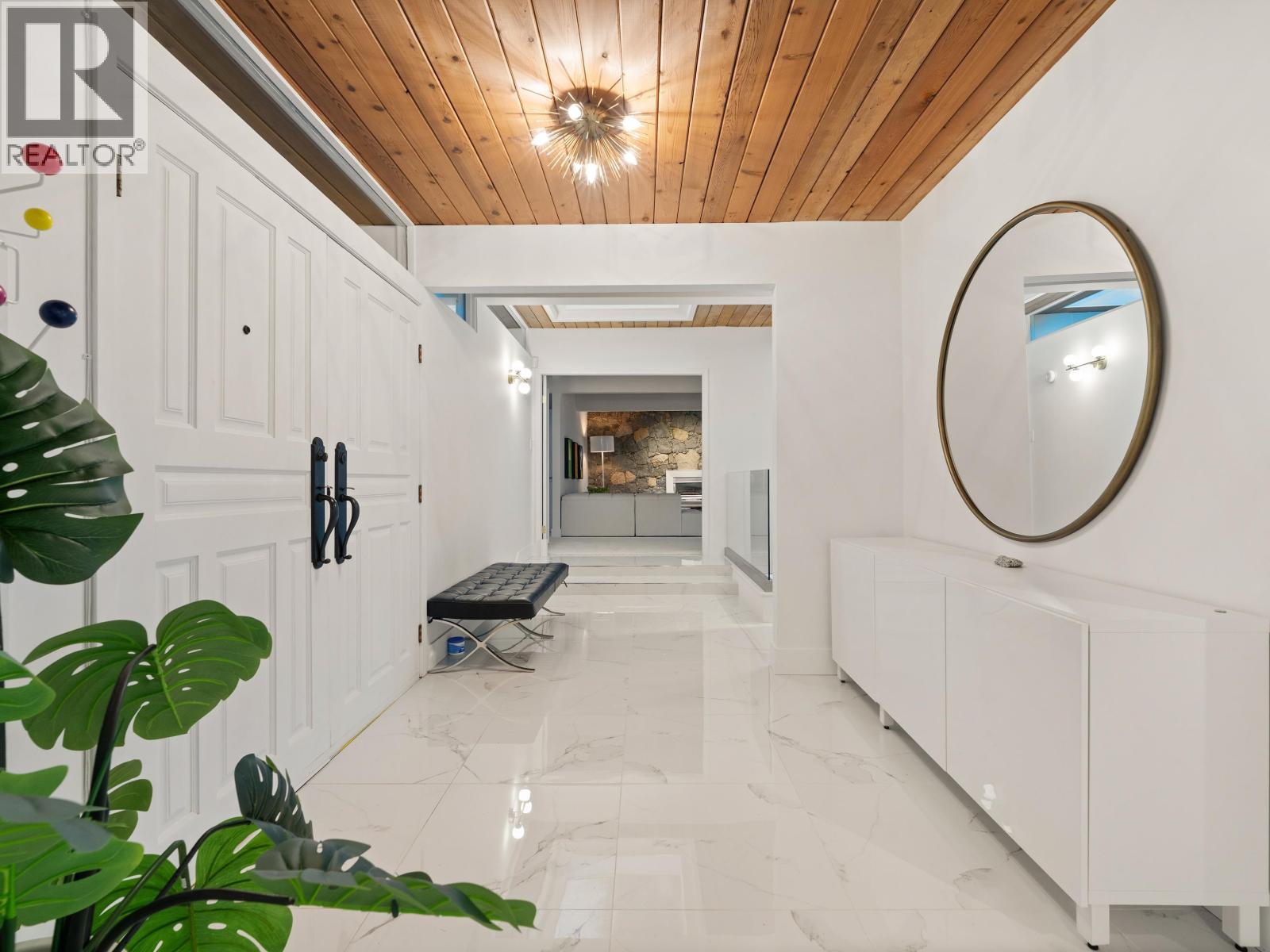 4514 WOODGREEN DRIVE, West Vancouver