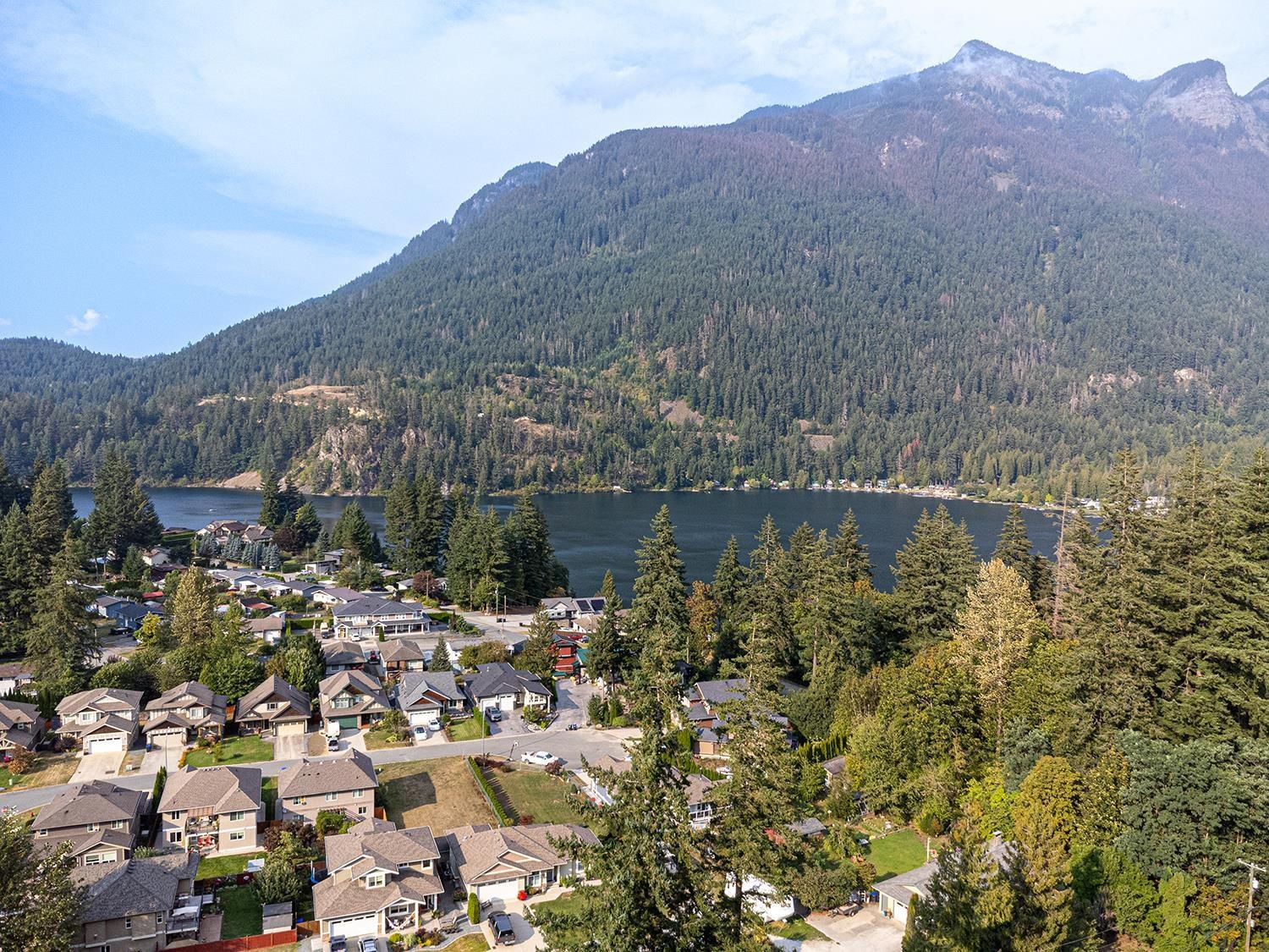 2 66026 KAWKAWA LAKE ROAD, Hope, Hope