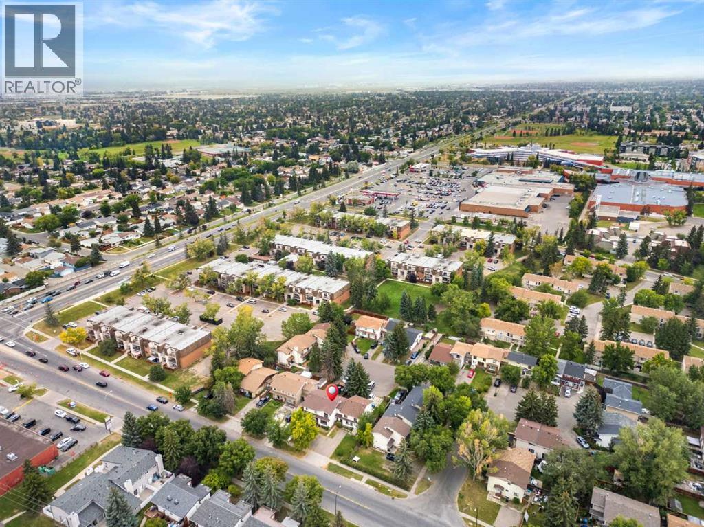 Single Family House for Sale in  Rundlehorn Drive NE Pineridge Calgary 