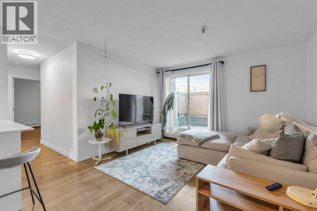 Single Family House for Sale in    Avenue SW Cliff Bungalow Calgary 