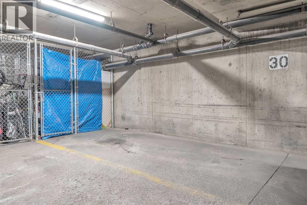 Single Family House for Sale in    Avenue SW Cliff Bungalow Calgary 