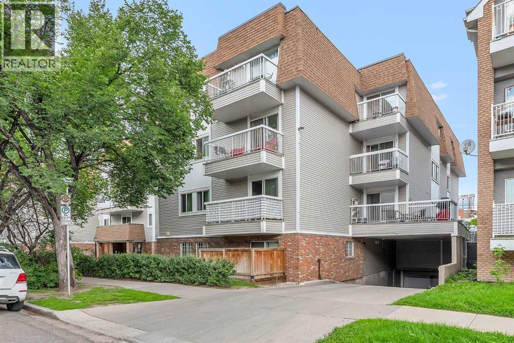 Single Family House for Sale in    Avenue SW Cliff Bungalow Calgary 