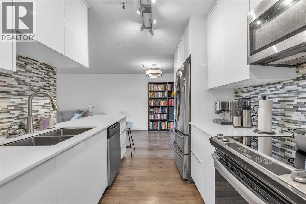 Single Family House for Sale in    Avenue SW Cliff Bungalow Calgary 