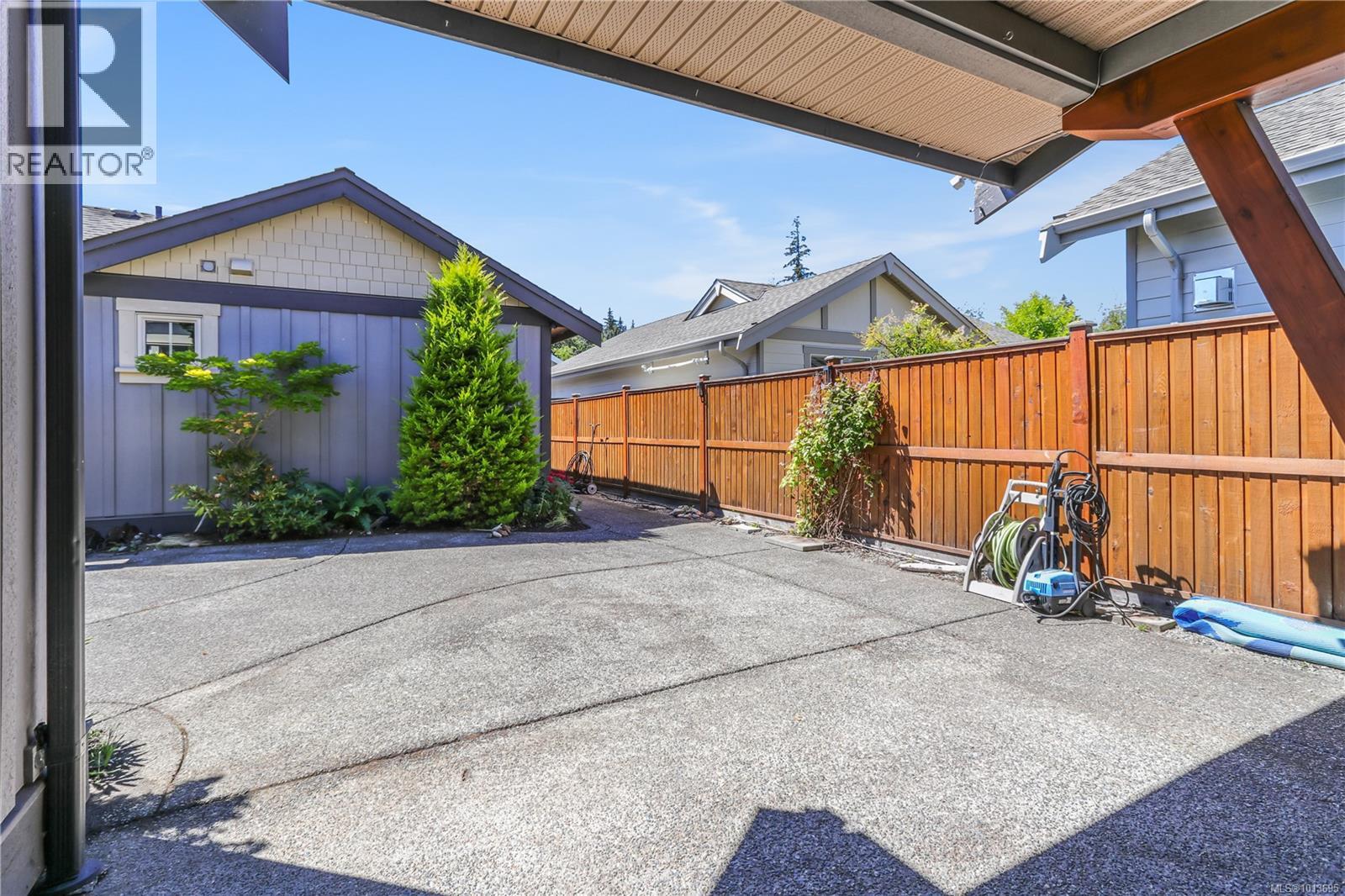 738 West Ridge Way, Qualicum Beach