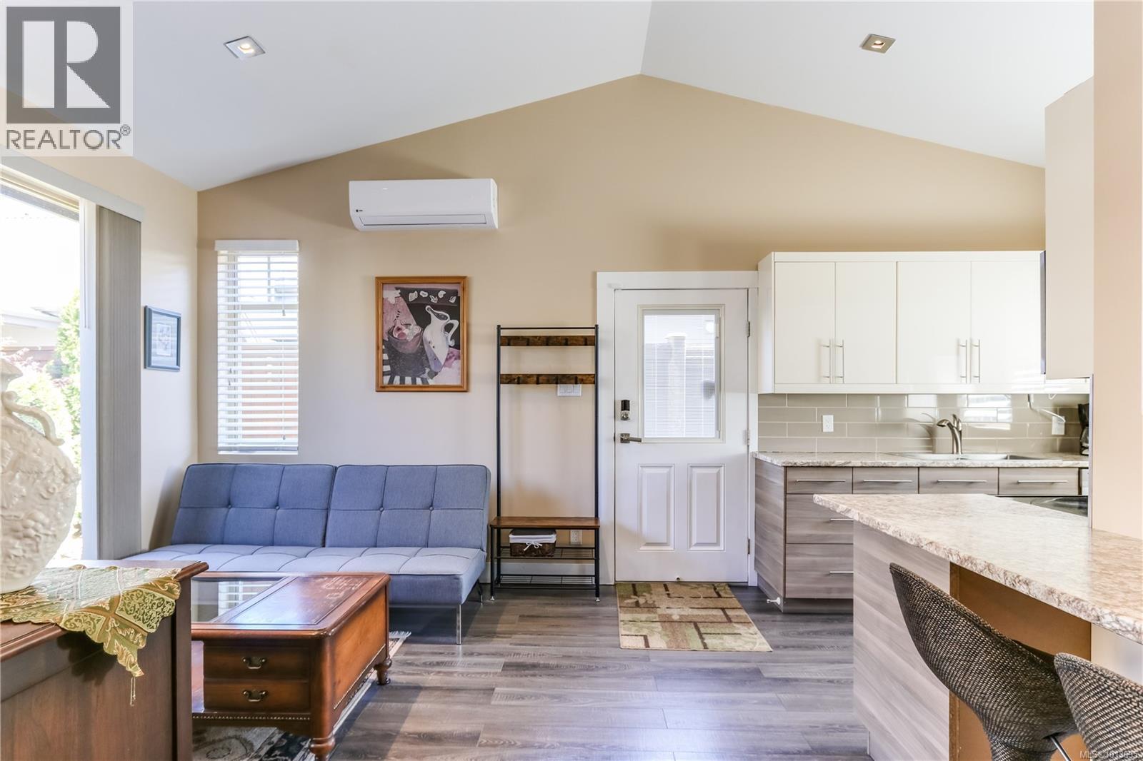 738 West Ridge Way, Qualicum Beach