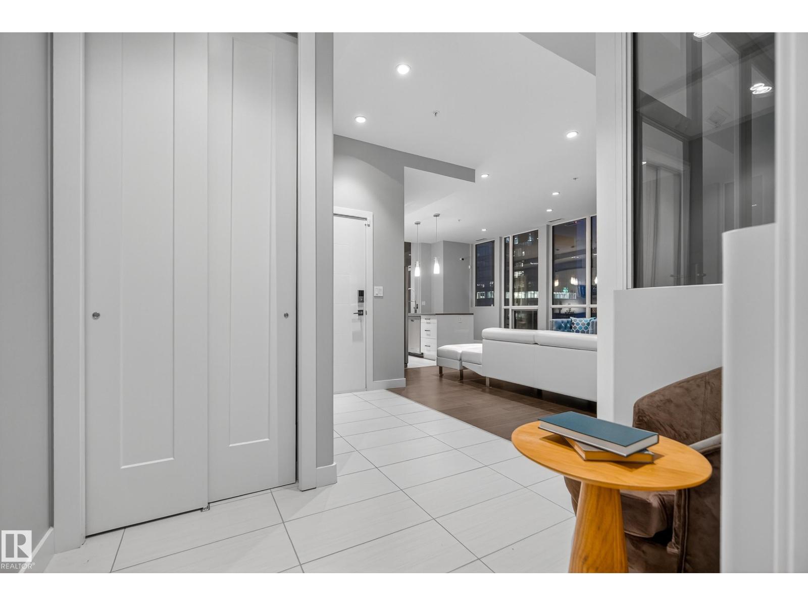 #2901 10238 103 ST NW, Edmonton