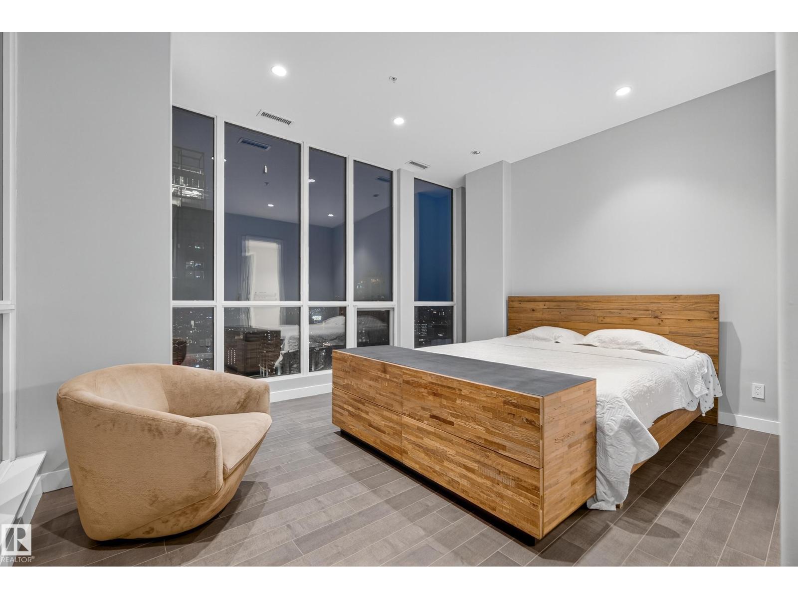 #2901 10238 103 ST NW, Edmonton