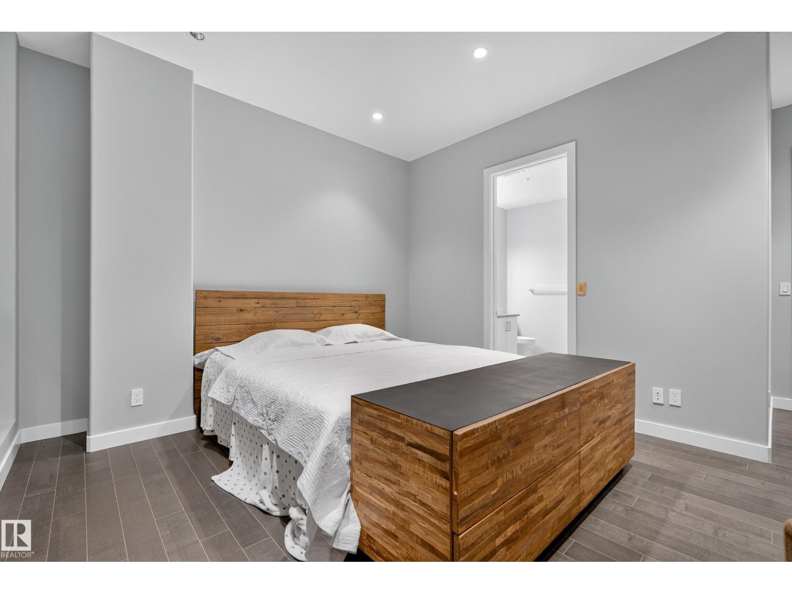 #2901 10238 103 ST NW, Edmonton