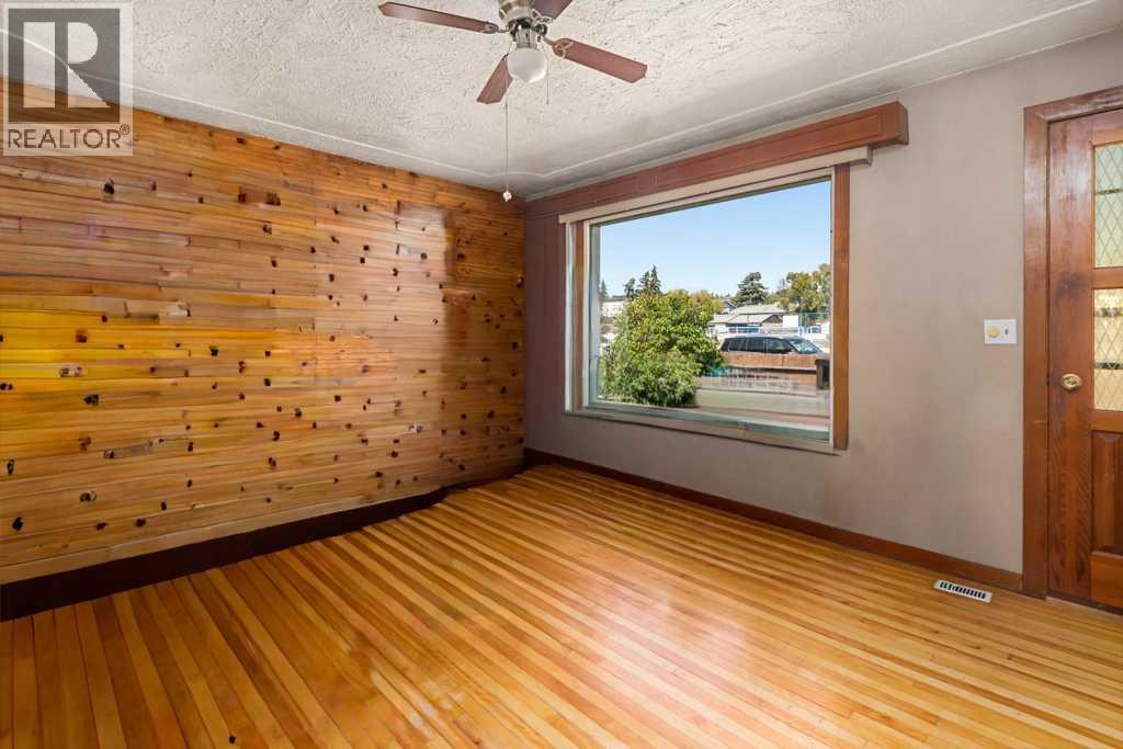 Single Family House Bungalow for Sale in  Bowness Road NW Montgomery Calgary 