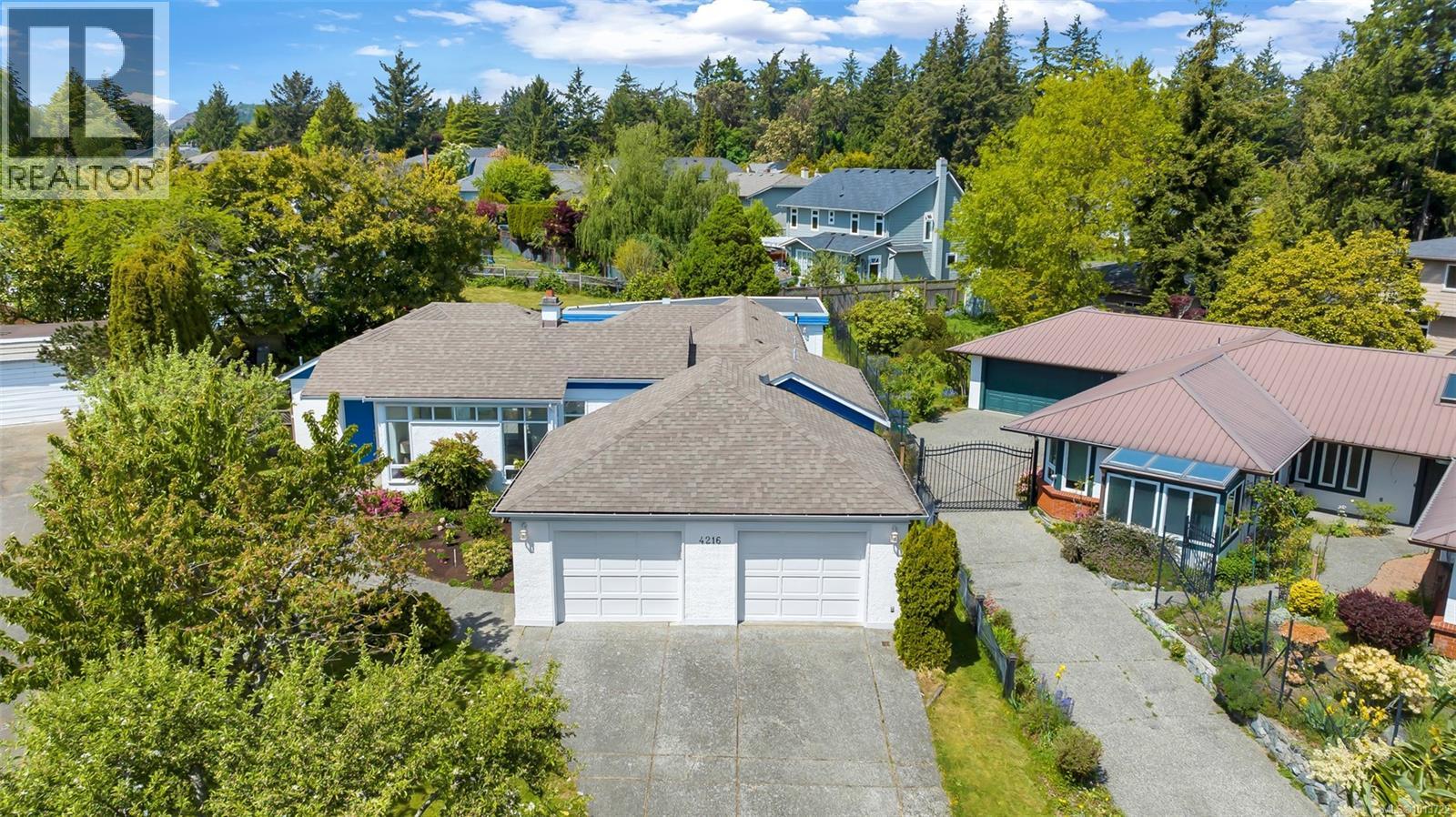  4216 Wakefield Place, Saanich