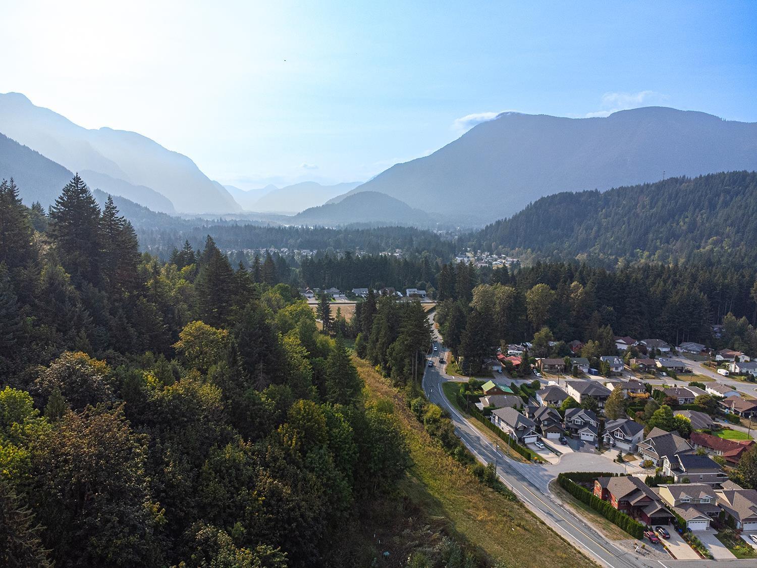 4 66026 KAWKAWA LAKE ROAD, Hope, Hope