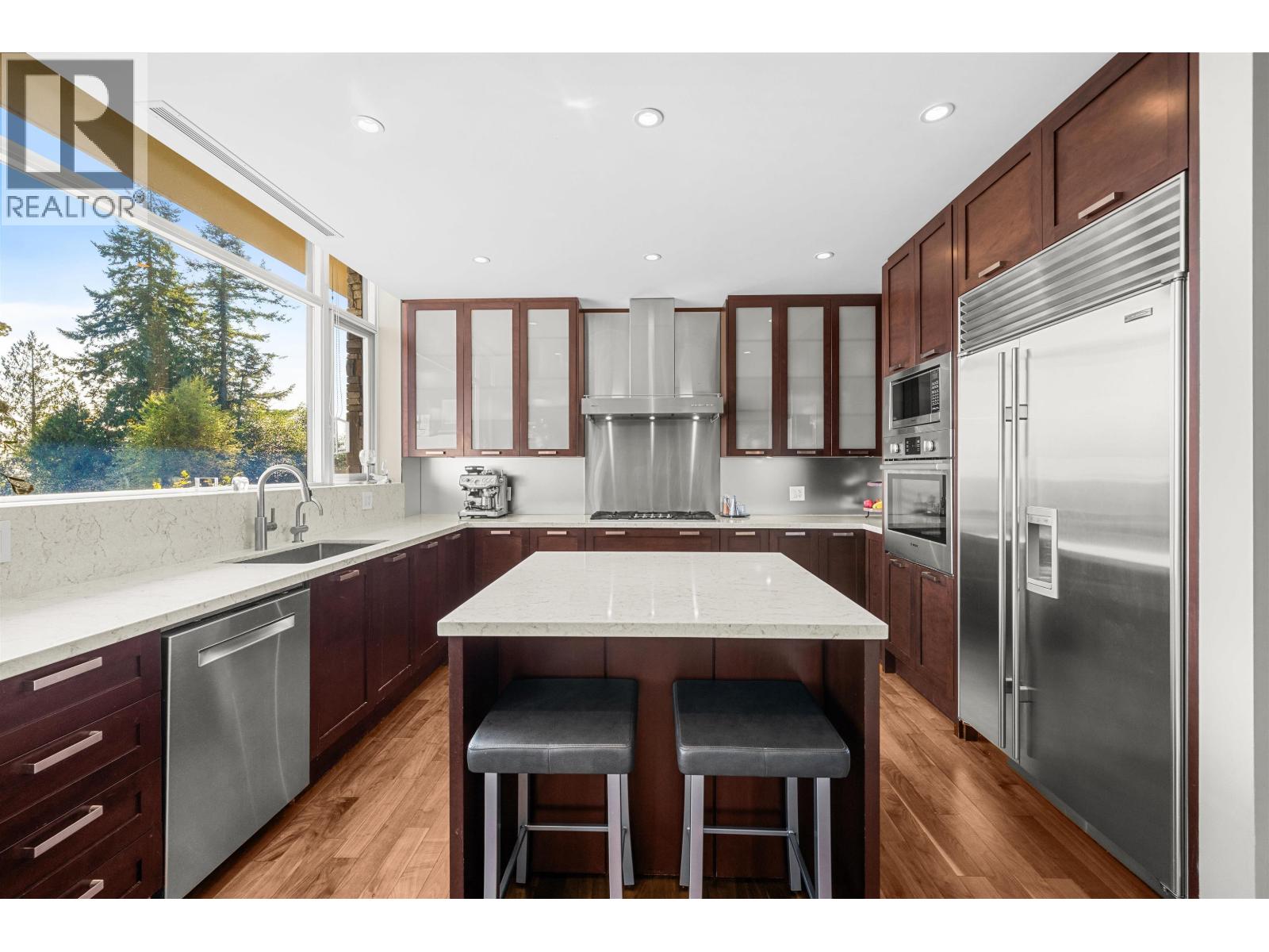 102 2285 TWIN CREEK PLACE, West Vancouver