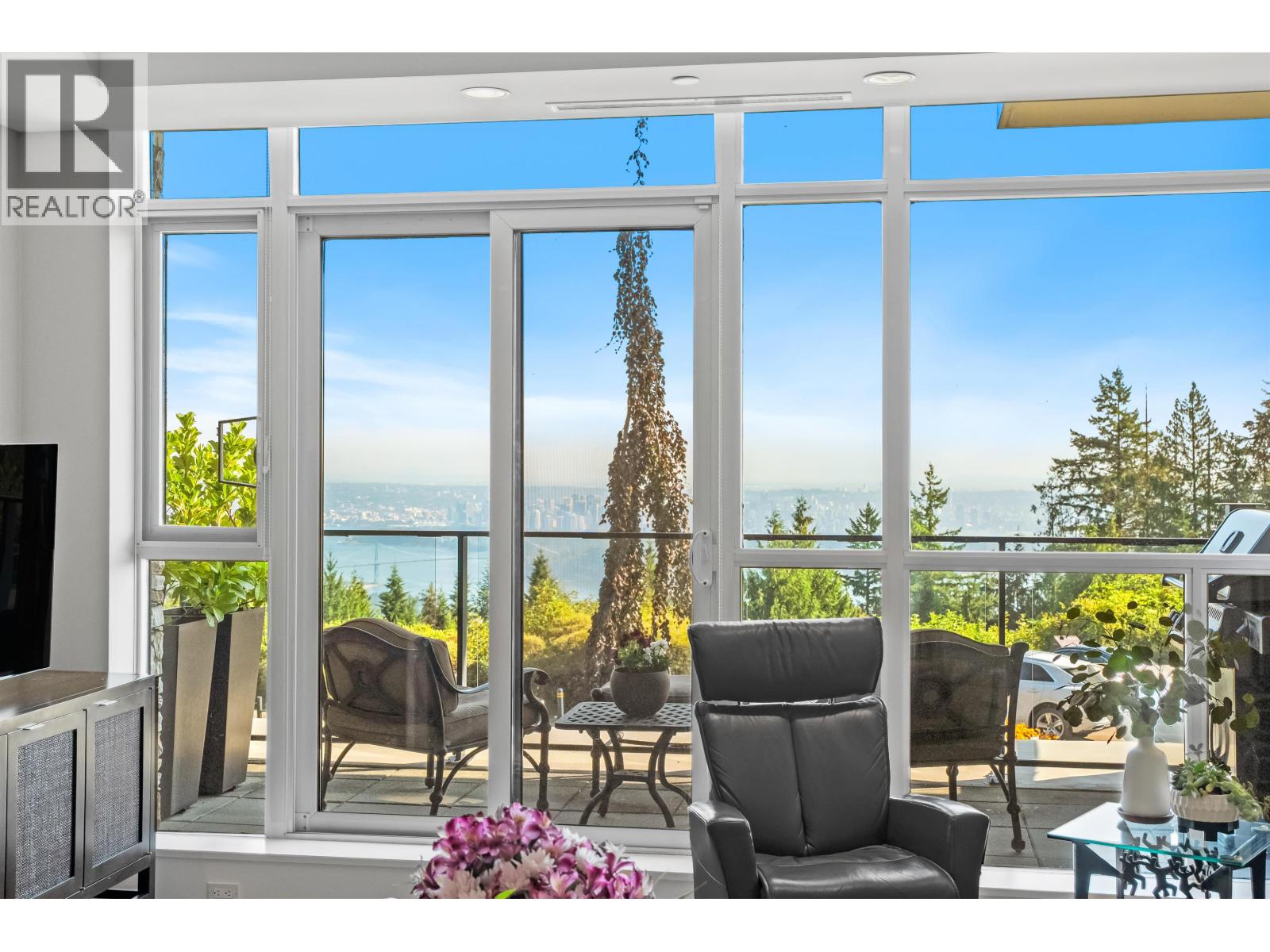 102 2285 TWIN CREEK PLACE, West Vancouver