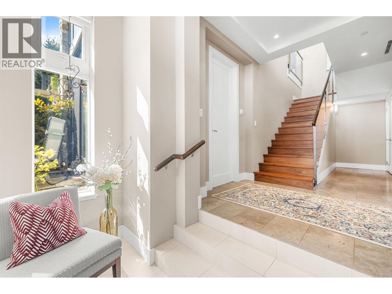 102 2285 TWIN CREEK PLACE, West Vancouver
