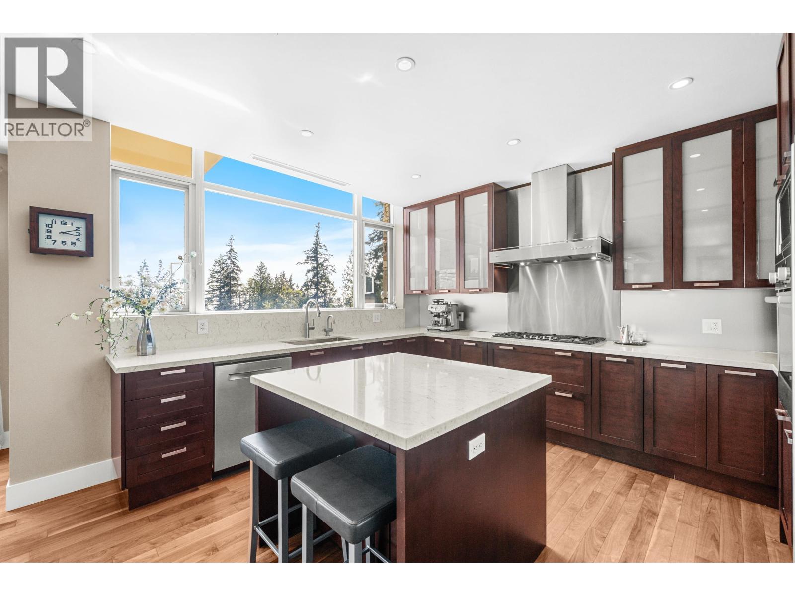 102 2285 TWIN CREEK PLACE, West Vancouver