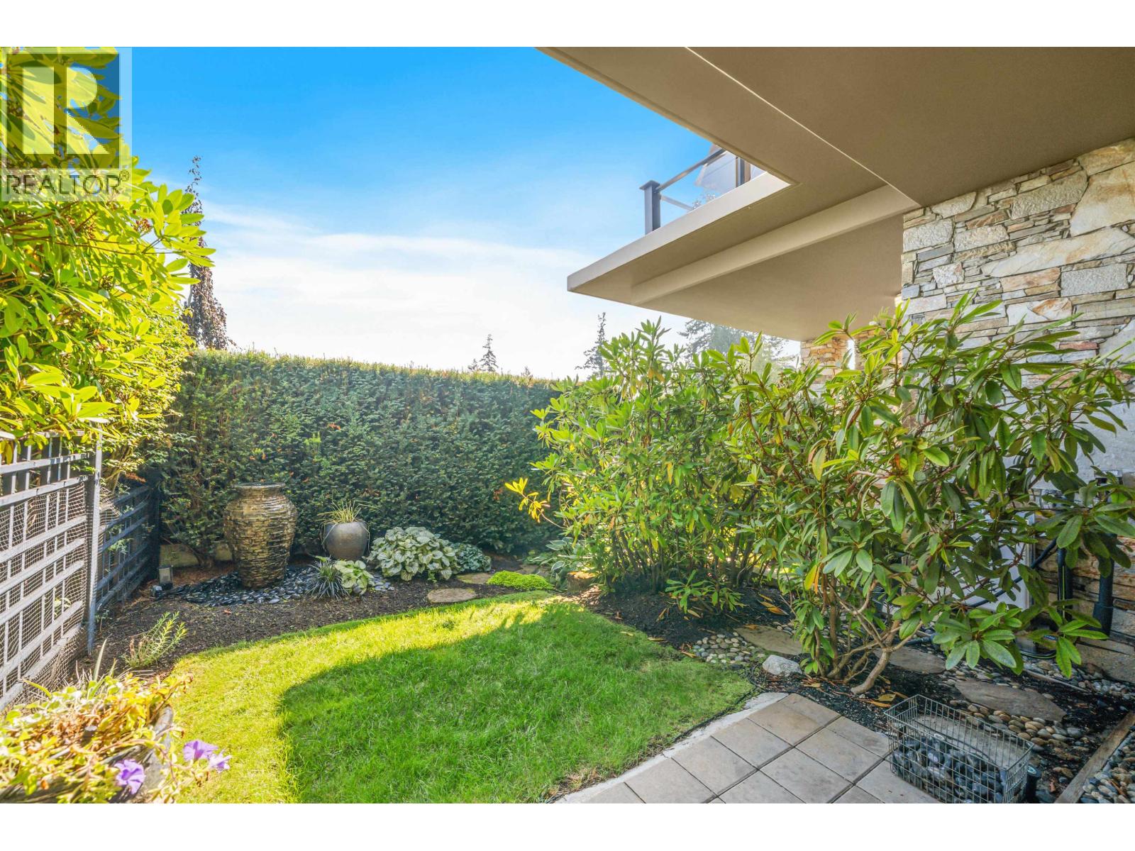 102 2285 TWIN CREEK PLACE, West Vancouver